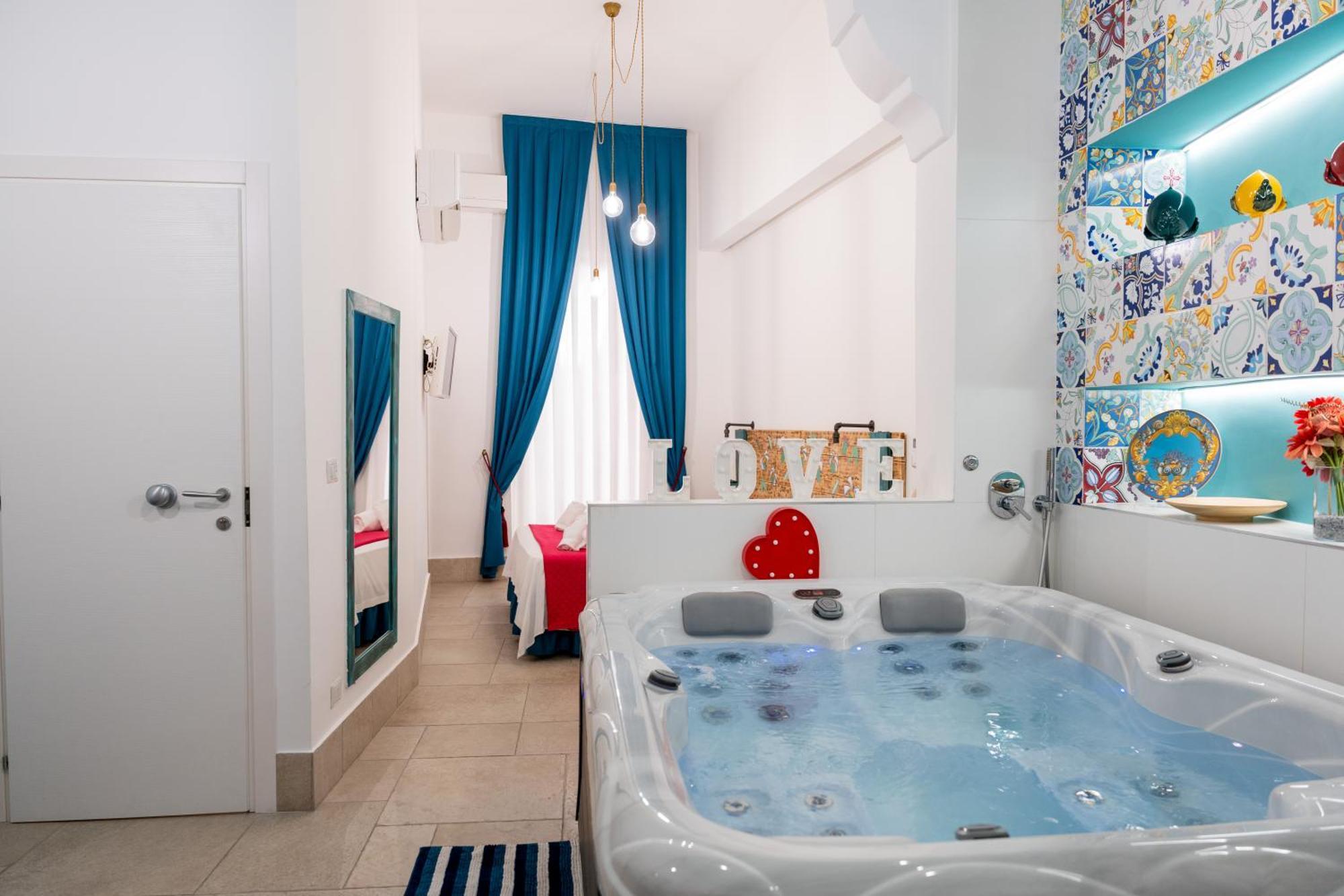 バーリ Palazzo Nicolaus Del Borgo Antico Bed & Breakfast エクステリア 写真