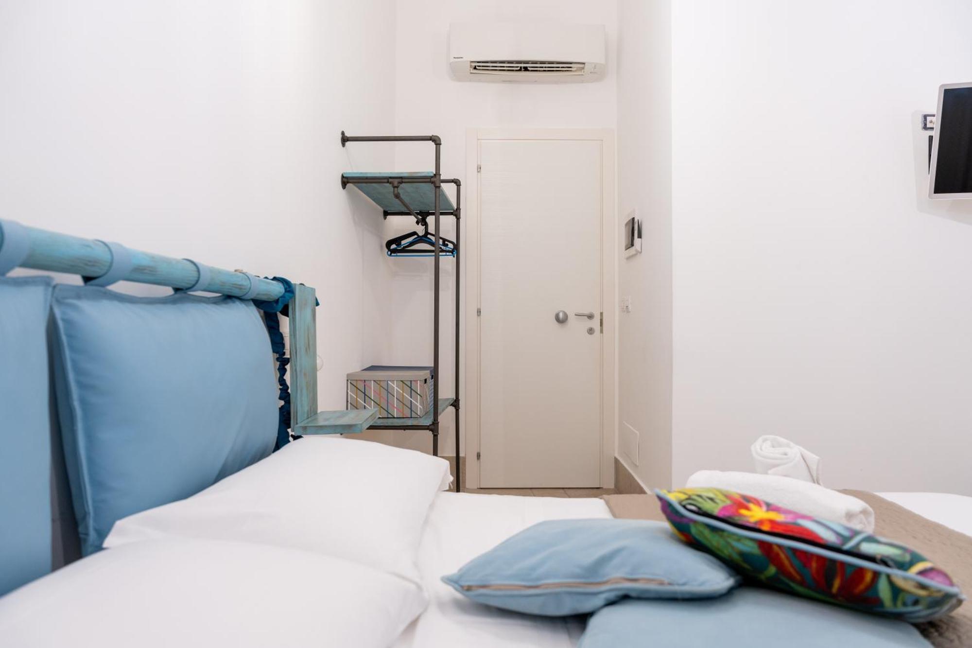 バーリ Palazzo Nicolaus Del Borgo Antico Bed & Breakfast エクステリア 写真